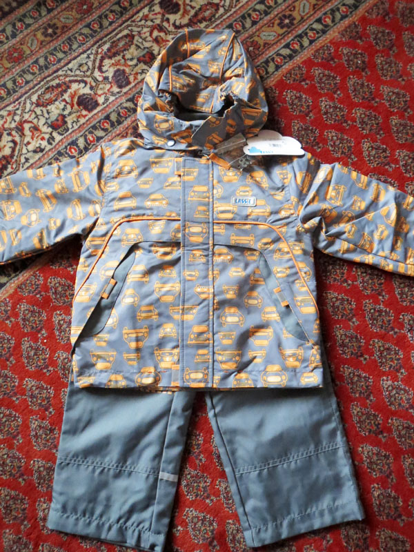 Комплект д/м Lassie осень/весна рост 98. Верхняя одежда новая