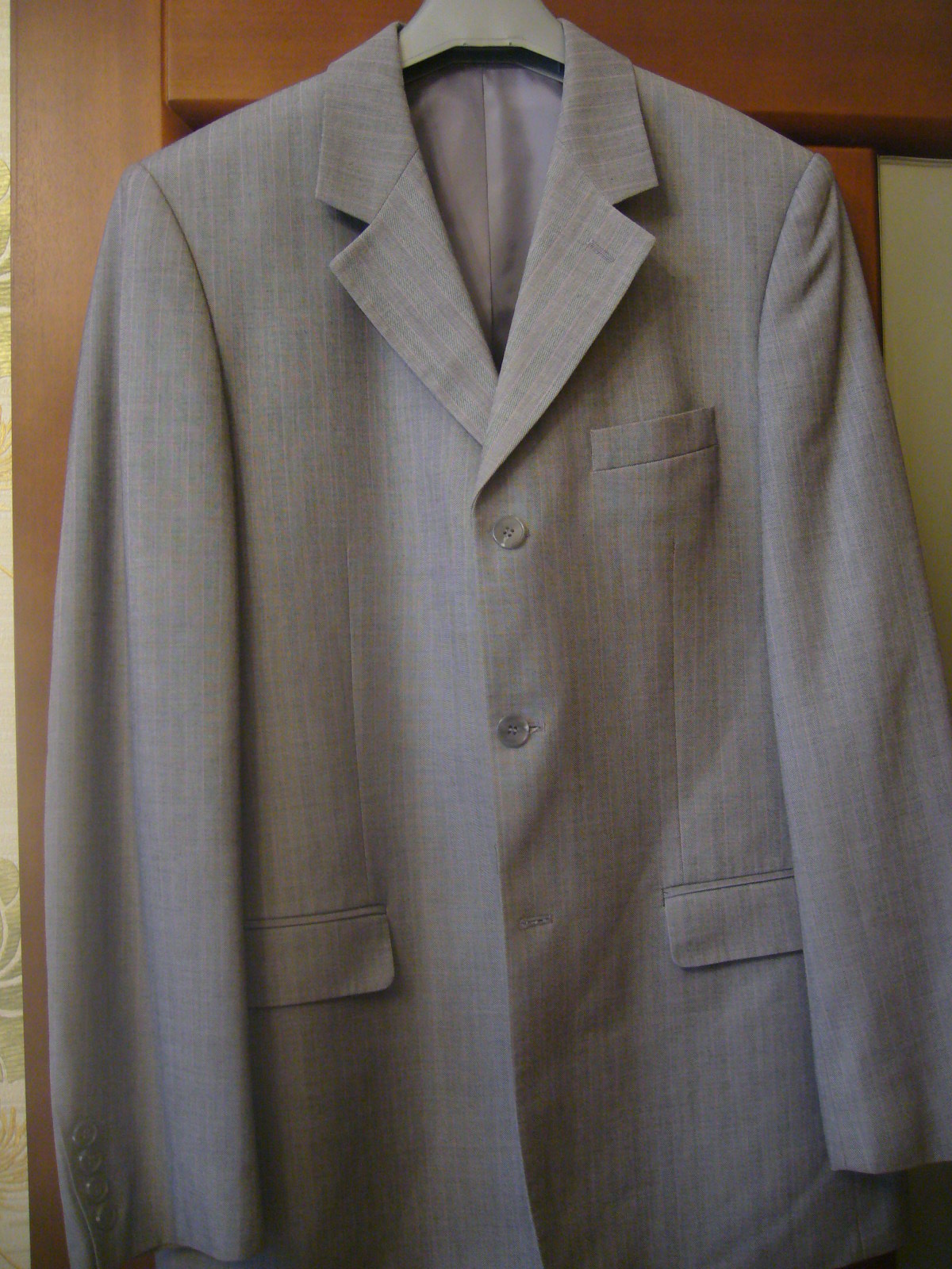 ОТДАН Костюм шерсть-вискоза-п\э 48 разм.. Отдам даром