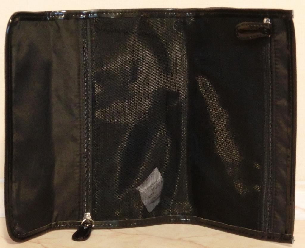 косметичка ДИОР чёрная с двуми отделениями  . Наборы косметики... элитка