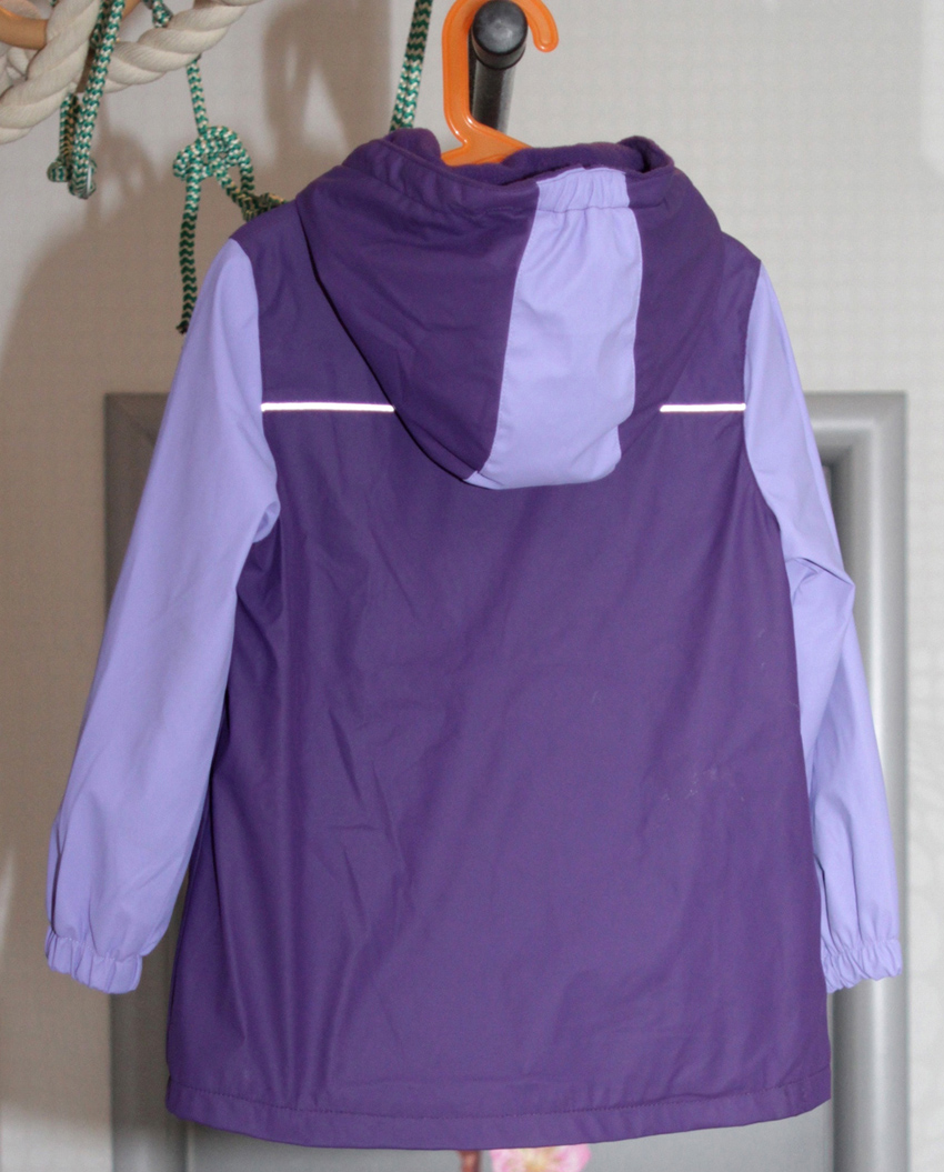 курточка на рост 128. ПРИСТРОЕНО