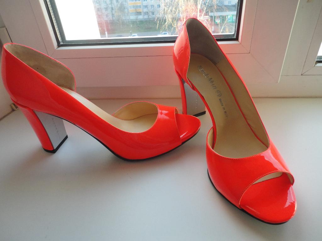 NM. Пристрой