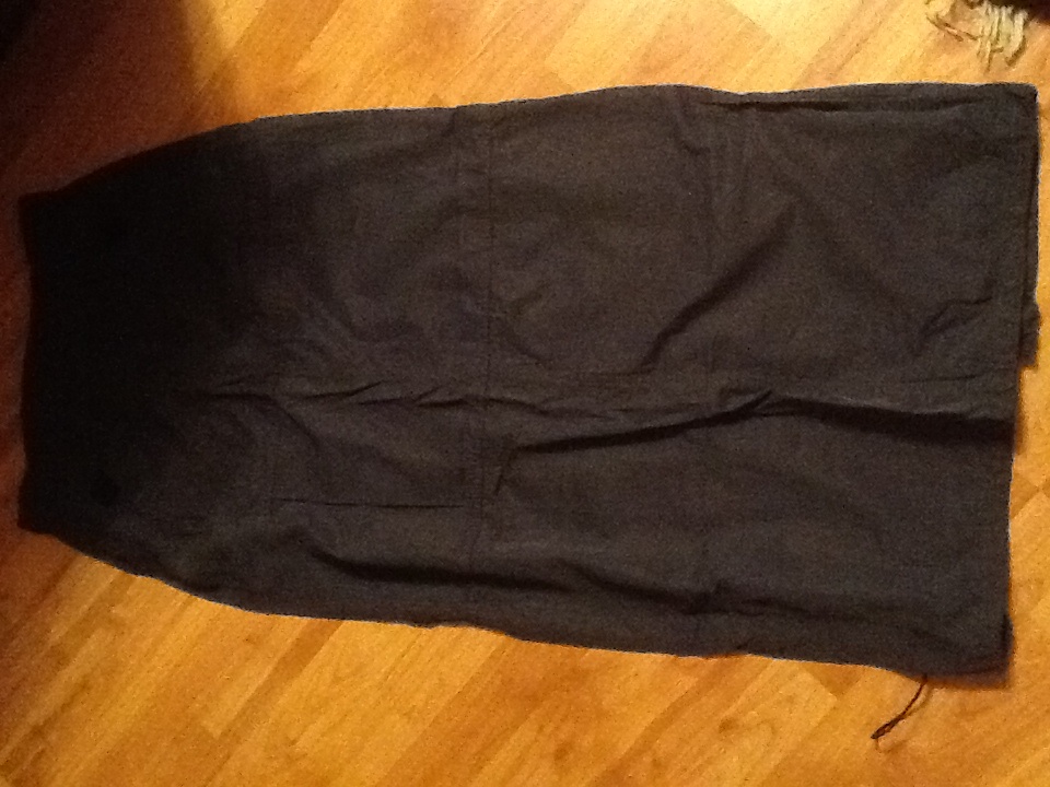 Юбка спортивного типа. одежда женская на 42-44, на 44