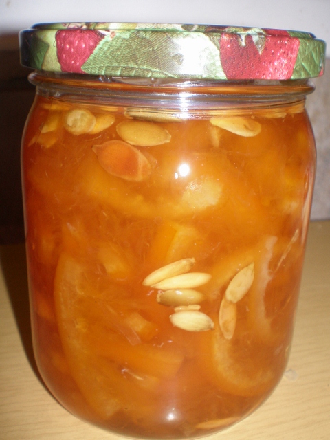 банка 0,5 л  цена 145=. Домашние заготовки