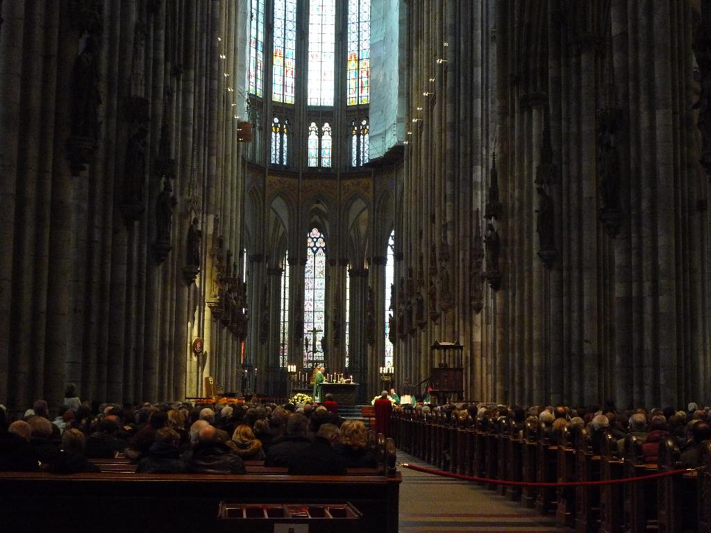 Внутри. Кельн