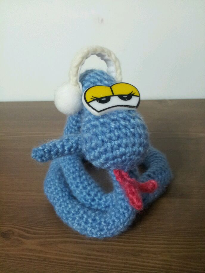 Змееснегурочка. Игрушки