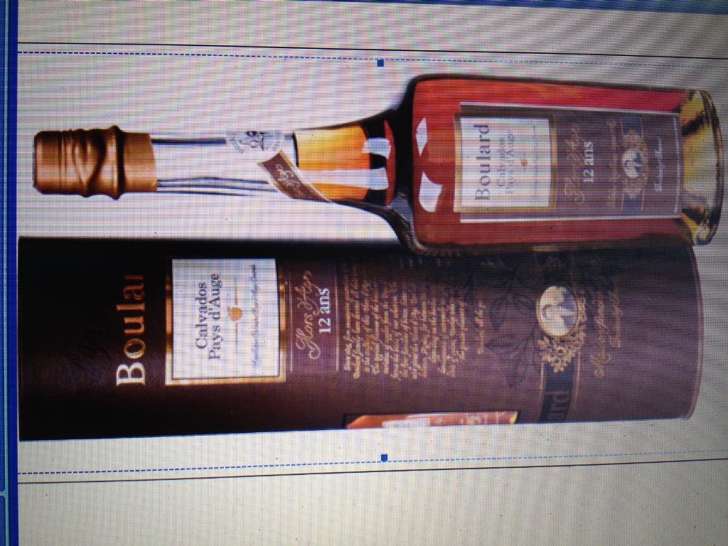 Кальвадос Ор д'Аж де Булар Пэи д'Ож  40% 0,7л  П/У. 