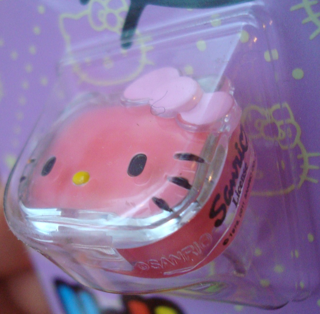 бальзам для губ в колечке WARM KISS. ...Для душа... для детишек... (в системе )