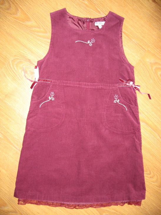 128 сарафан. ДЕВИЧЬЕ б/у-юбки,платья,сарафаны,комплекты