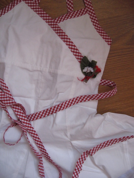 ДЕВИЧЬЕ б/у-юбки,платья,сарафаны,комплекты