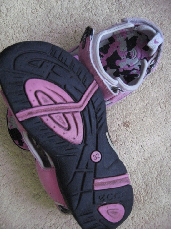 ДЕВИЧЬЕ-ОБУВЬ б/у