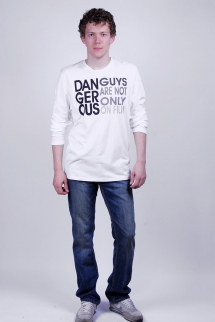  FMW11 1508. Свитер