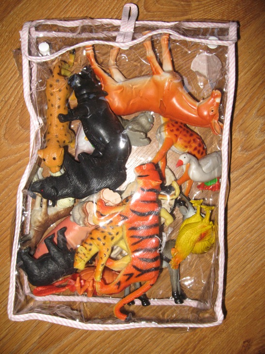 ДЕТЯМ-ИГРУШКИ,КНИГИ