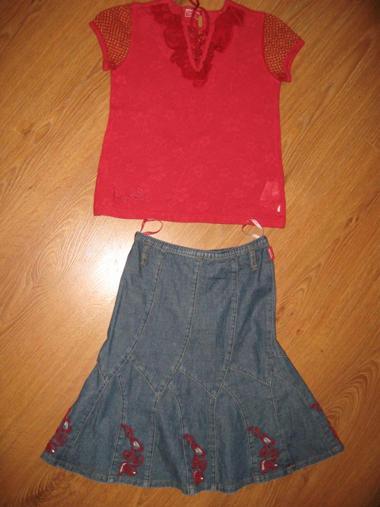 ПАМПОЛИНА 8лет. ДЕВИЧЬЕ б/у-юбки,платья,сарафаны,комплекты