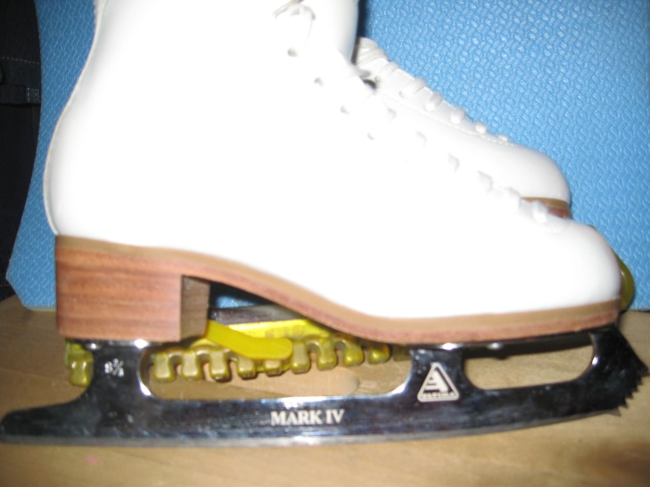 ДЕВИЧЬЕ-ДЛЯ ХУДОЖЕСТВЕННОЙ ГИМНАСТИКИ И ФИГУРНОГО КАТАНИЯ