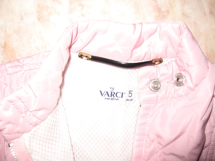 ДЕВИЧЬЕ-ПАЛЬТО,ПЛАЩ,КУРТКИ,ДУТЫЙ ЖИЛЕТ 