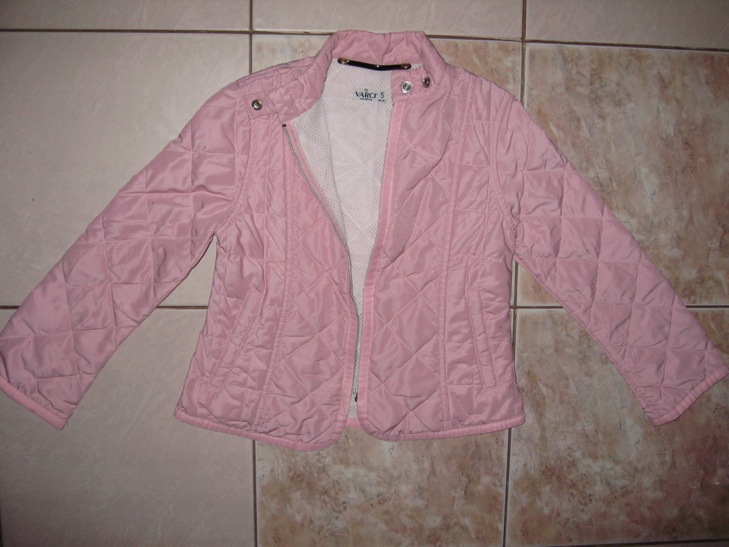 ВАРЧИ 5лет. ДЕВИЧЬЕ-ПАЛЬТО,ПЛАЩ,КУРТКИ,ДУТЫЙ ЖИЛЕТ 