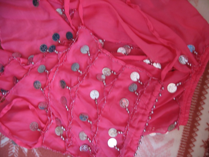 ДЕВИЧЬЕ б/у-юбки,платья,сарафаны,комплекты