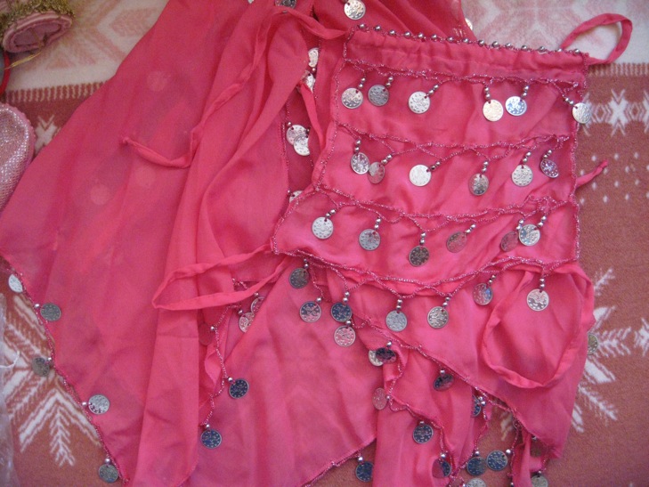 Для танца живота. ДЕВИЧЬЕ б/у-юбки,платья,сарафаны,комплекты