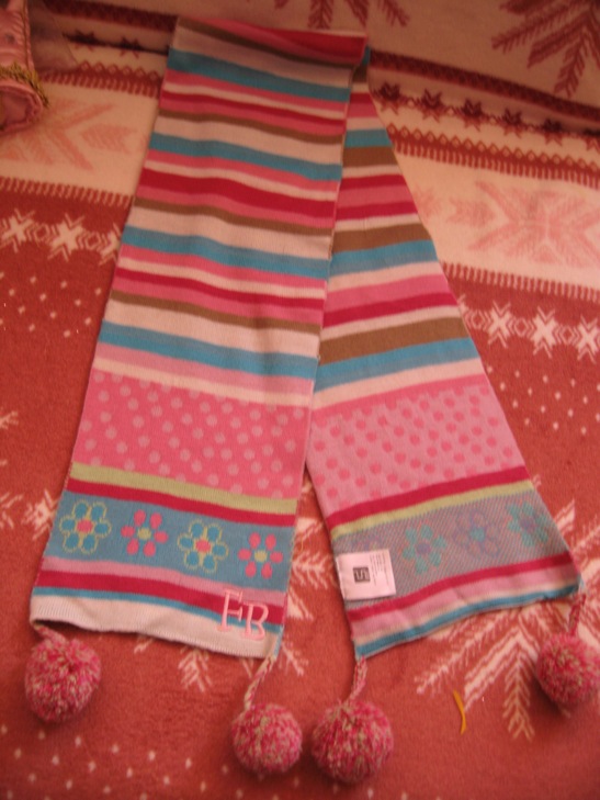 Шарф детский. ДЕВИЧЬЕ б/у-юбки,платья,сарафаны,комплекты