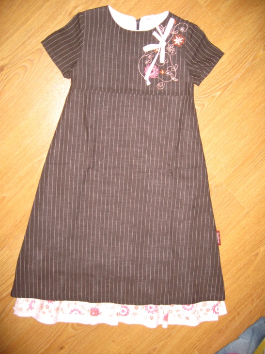 Гулливер 116-122. ДЕВИЧЬЕ б/у-юбки,платья,сарафаны,комплекты