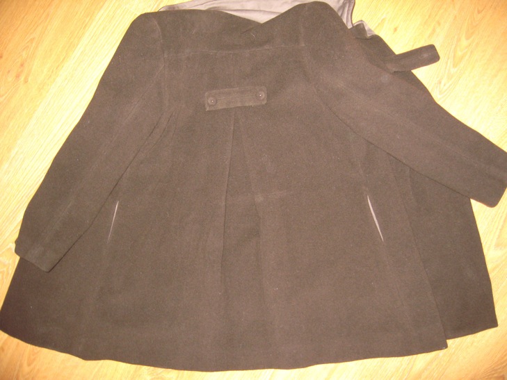 ДЕВИЧЬЕ-ПАЛЬТО,ПЛАЩ,КУРТКИ,ДУТЫЙ ЖИЛЕТ 