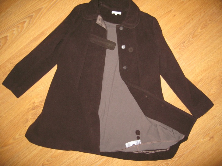 Пальто. ДЕВИЧЬЕ-ПАЛЬТО,ПЛАЩ,КУРТКИ,ДУТЫЙ ЖИЛЕТ 