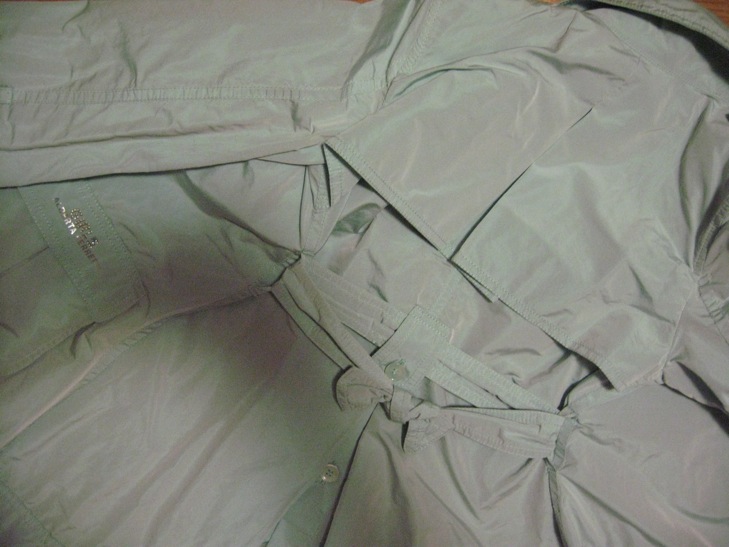 ДЕВИЧЬЕ-ПАЛЬТО,ПЛАЩ,КУРТКИ,ДУТЫЙ ЖИЛЕТ 