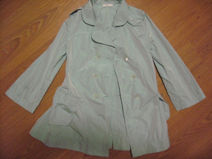 ALBERTA FERRETTI 8/9  122-128. ДЕВИЧЬЕ-ПАЛЬТО,ПЛАЩ,КУРТКИ,ДУТЫЙ ЖИЛЕТ 