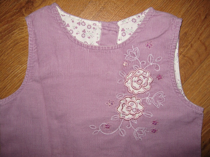 ДЕВИЧЬЕ б/у-юбки,платья,сарафаны,комплекты