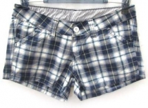 Q2771. Бриджи, шорты