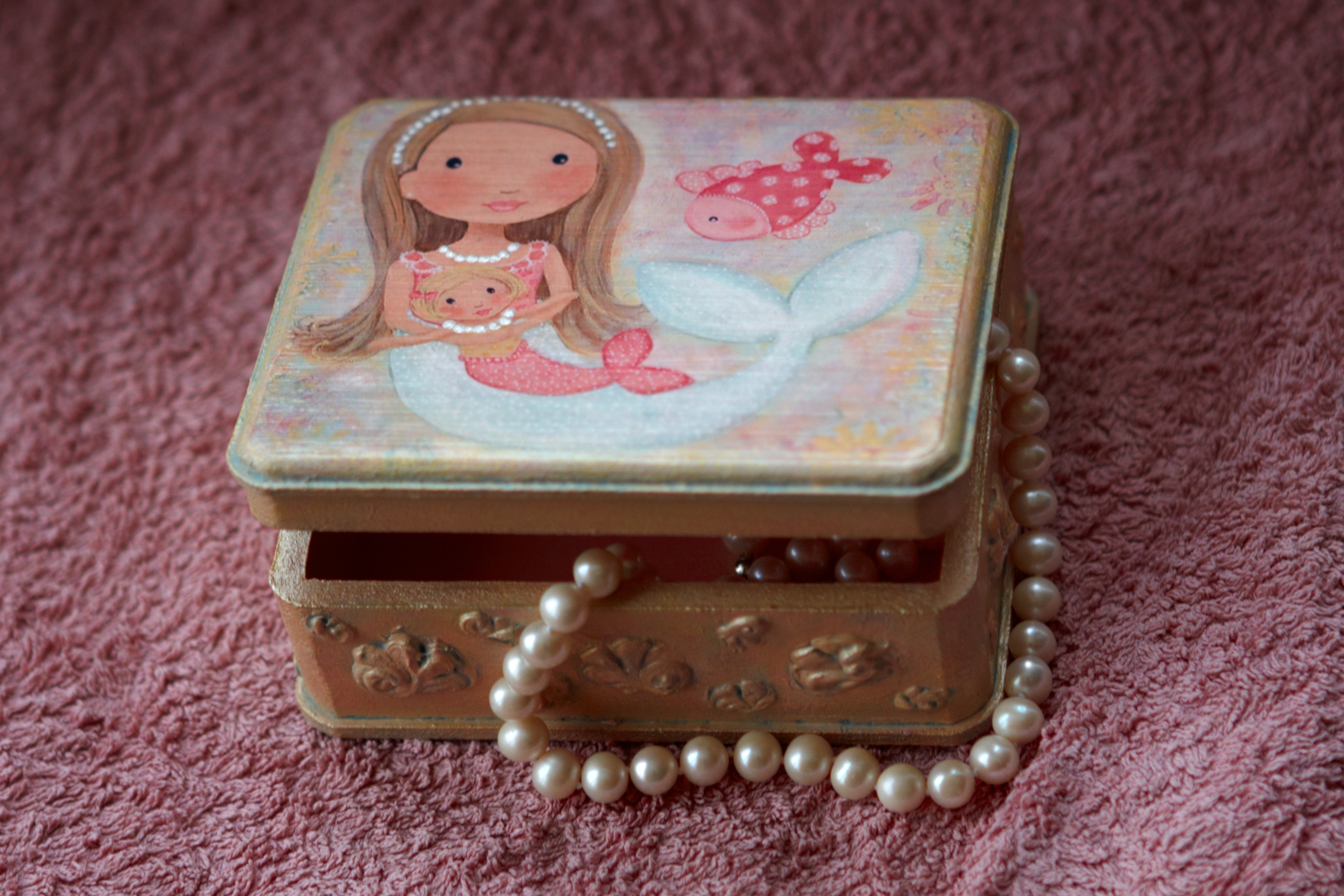 Детская шкатулочка.. 