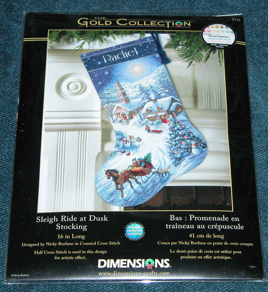 08712 Sleigh Ride at Dusk Stocking. Dimensions Gold 