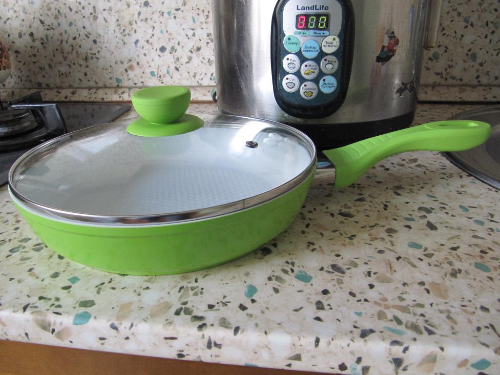 Сковорода We*len 24см с крышой с керам.покрытием. Посуда WEL*EN