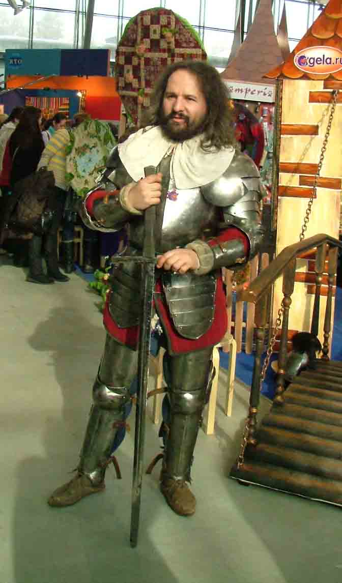 Гостей встречали 2 рыцаря. Формула рукоделий (3 марта 2012)