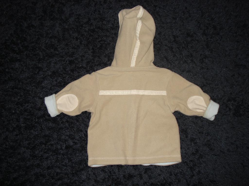 Верхняя одежда детская,шапки,варьки