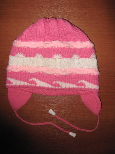 Шапка р.50. ДЕВИЧЬЕ б/у-юбки,платья,сарафаны,комплекты