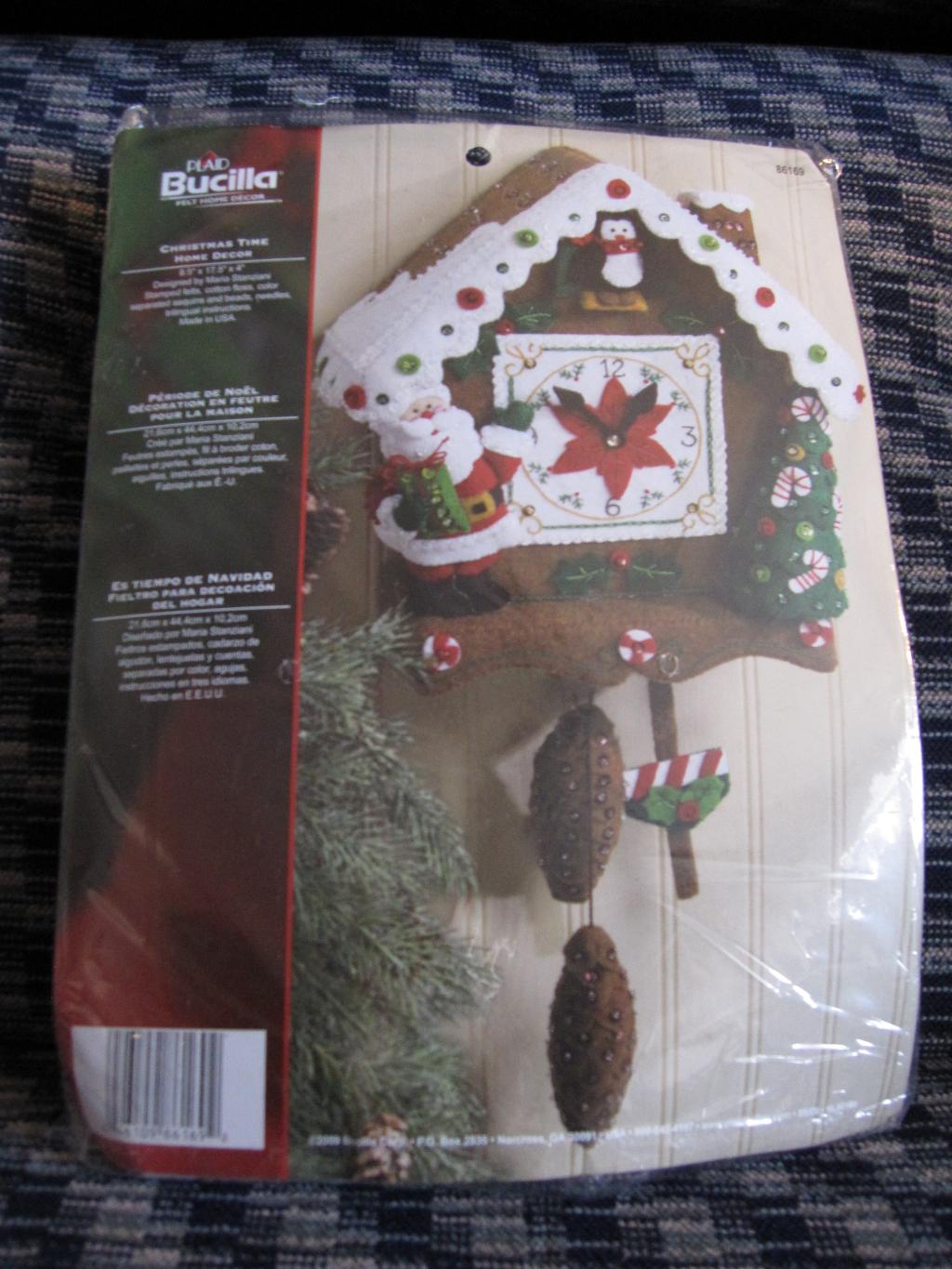 86169 Christmas Time. Bucilla