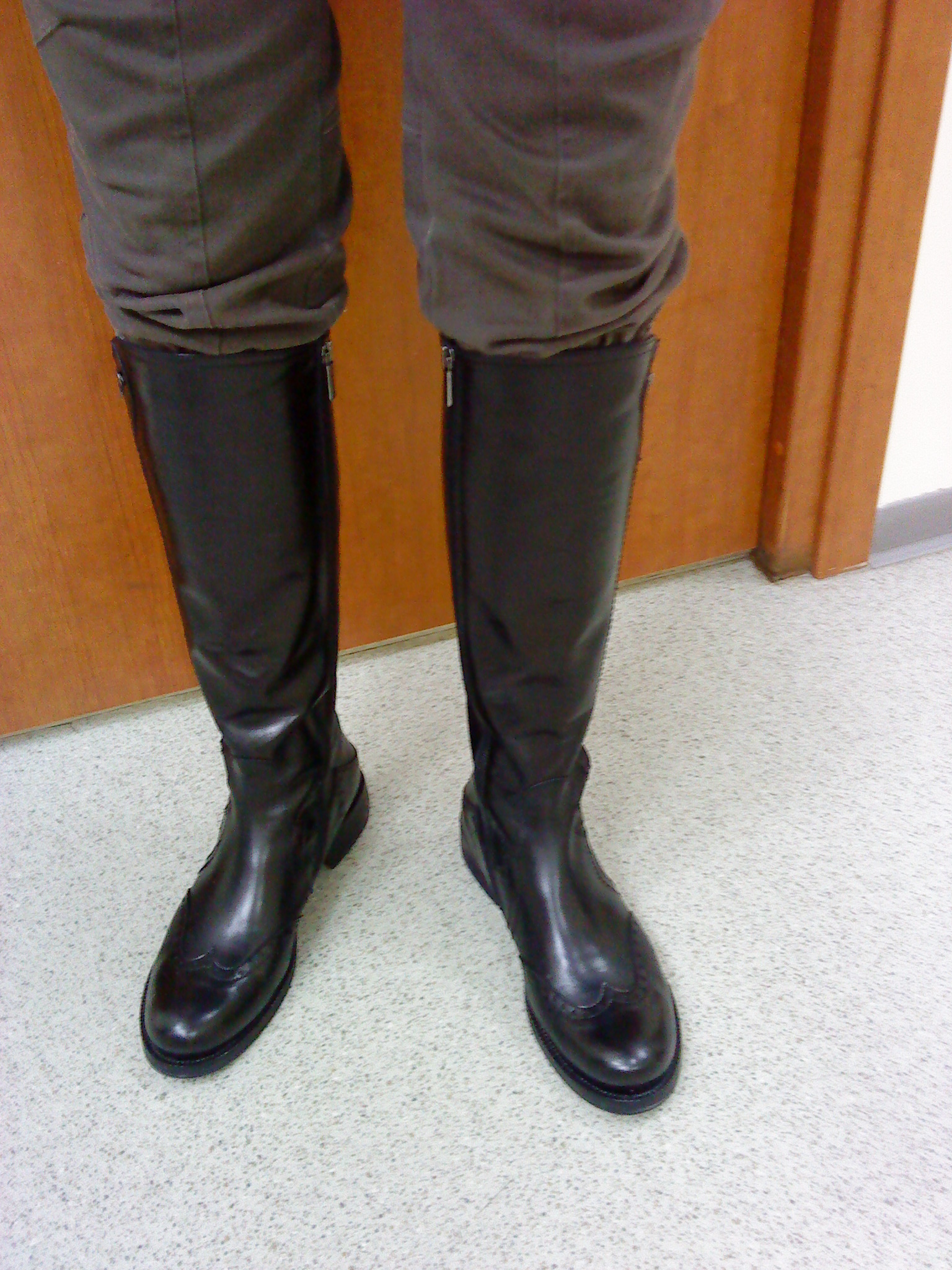 хваст. хвасты )