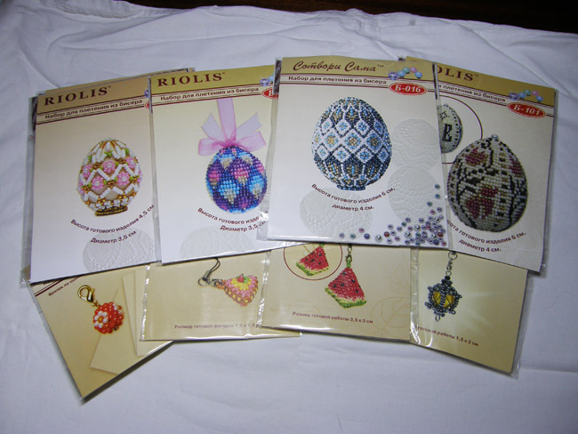 Бисер, бусы/Beads