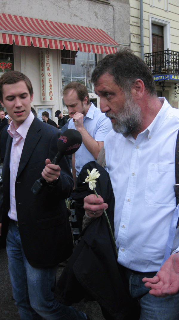 Белое кольцо