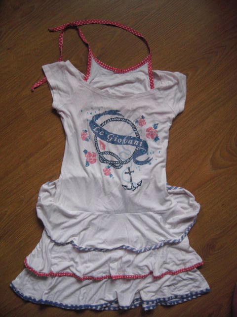 Платье 128. ДЕВИЧЬЕ б/у-юбки,платья,сарафаны,комплекты