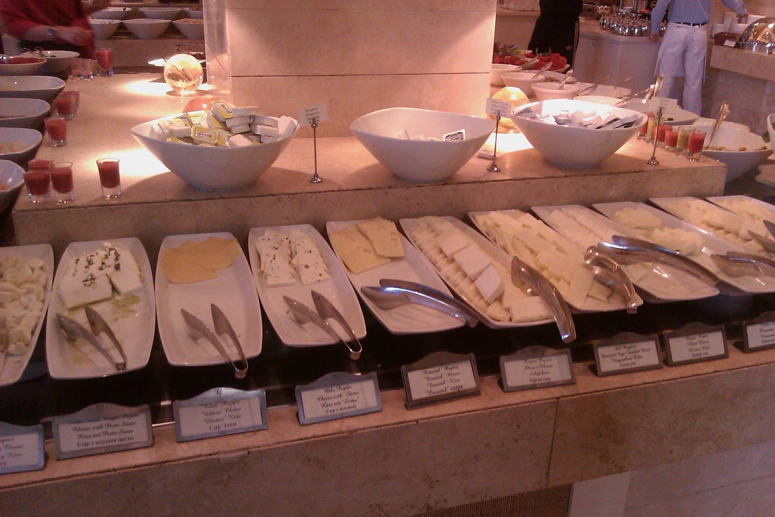 Сыыыыр!. Gloria Golf