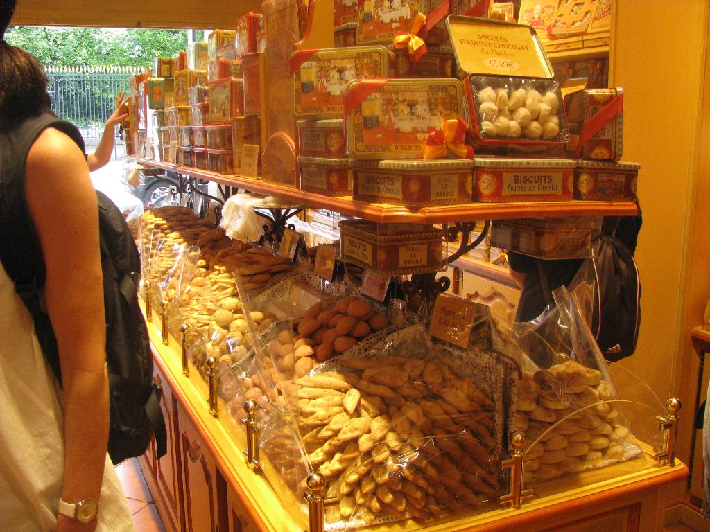 Столько соблазана. Париж,. Европа 2012