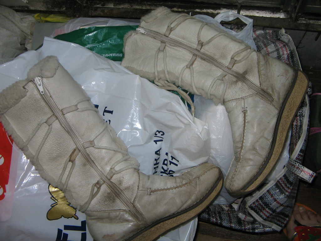 Для подростка S (146-152) или на девушку р.42-44