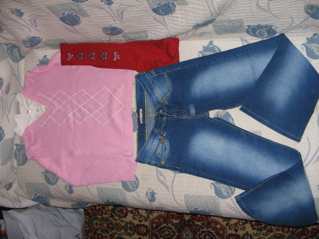 Для подростка S (146-152) или на девушку р.42-44