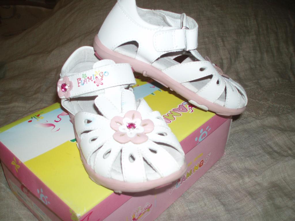 Обувь Б/У на продажу детская(ЗИМА,ЛЕТО,сноубутсы)