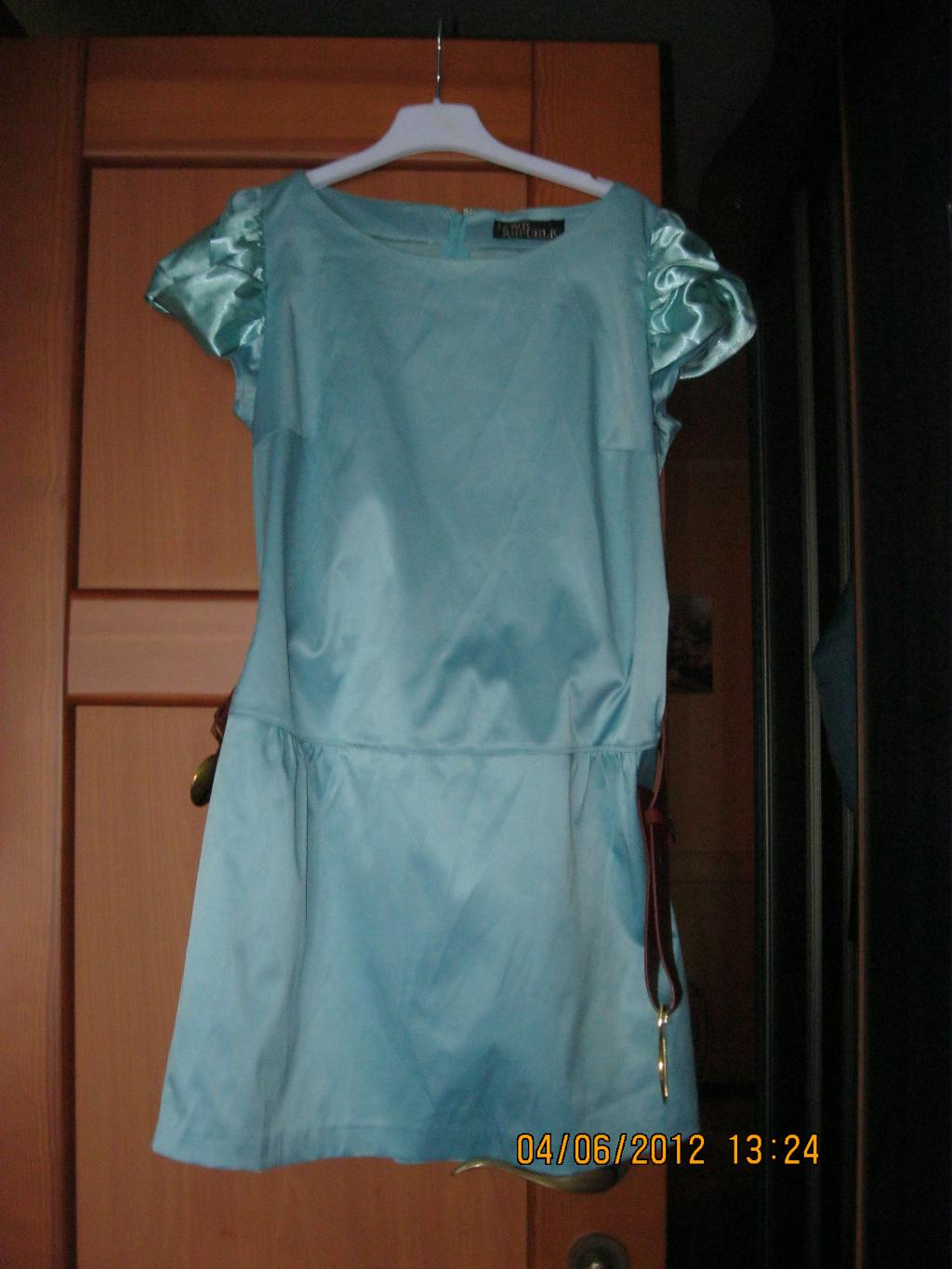 платья и сарафаны