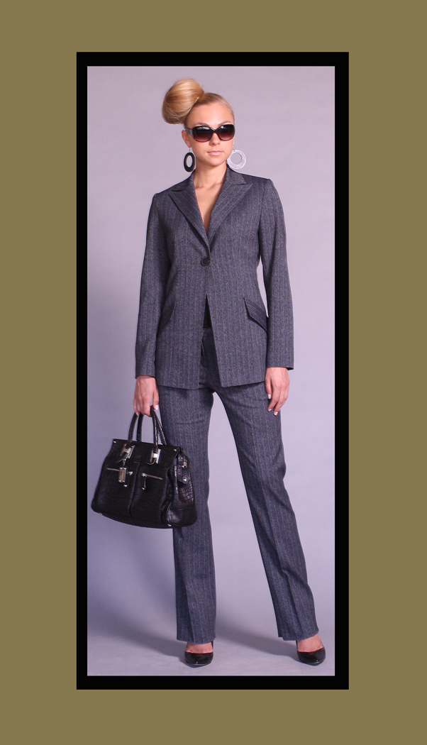 Ж 23-12 Б 24-12. Дизайнер