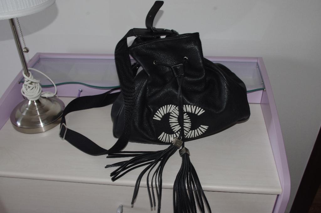 сумка Шанель-черная кожа-Б/у-500. ЗАБРАЛИ