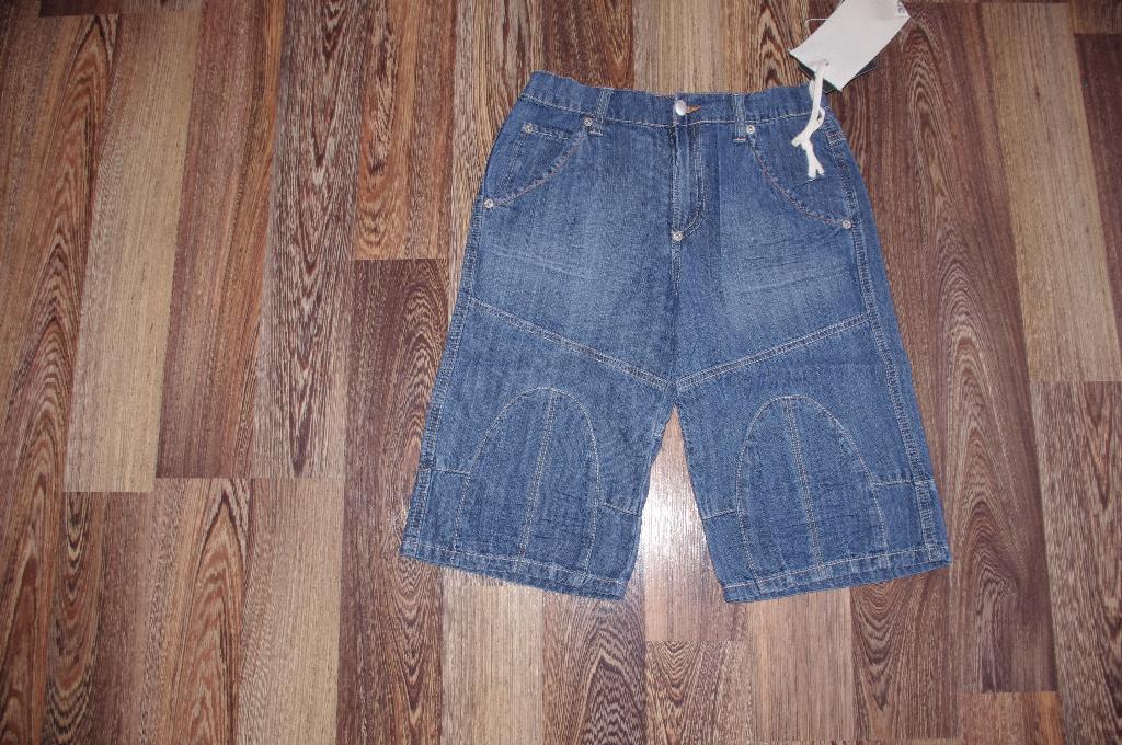 джинсовые шорты-12 лет-600. ЗАБРАЛИ